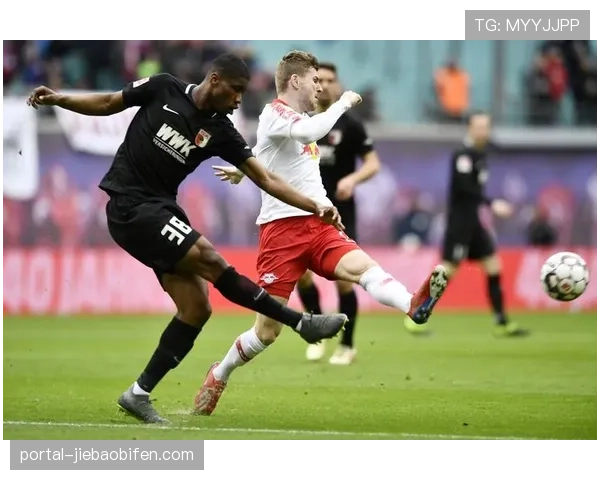 战术复盘:奥格斯堡凭借针对性中场拦截,限制莱比锡由守转攻速度取得平局